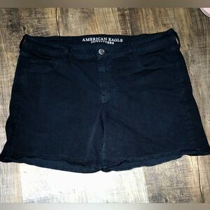 American Eagle Outfitters Black Twill Midi  Super Stretch Shorts